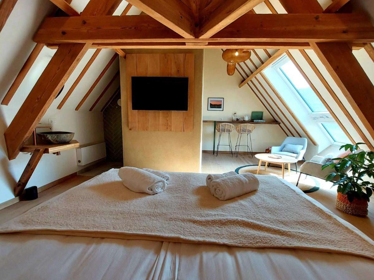 Les Suites De Petit Bomal Durbuy Bagian luar foto
